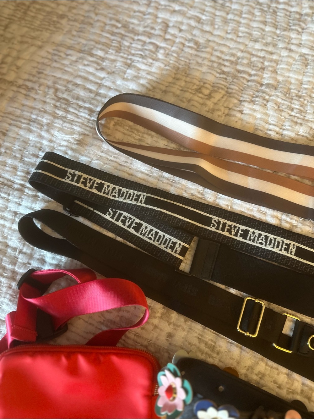 ACCESSORIES BUNDLE - Picture 4 of 11